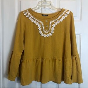 Shein Pullover Blouse with Bell Sleeves and Flower Lace Detail. Size US 8/10